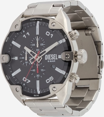 DIESEL Analoginen kello värissä hopea: etupuoli