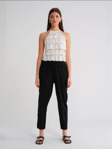 Tapered Pantaloni de la MixRay pe negru