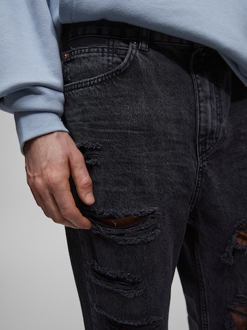 Pull&Bear Loosefit Jeans in Grau