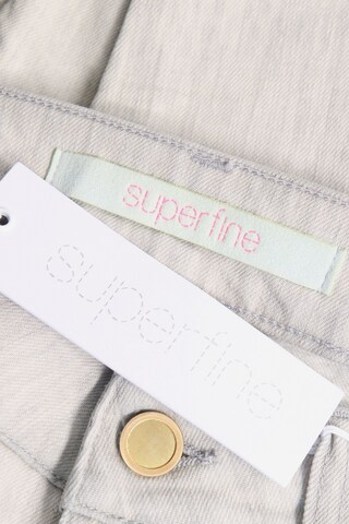 Superfine Jeans in 27 in Grey