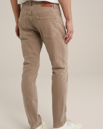 WE Fashion Slim fit Jeans in Brown