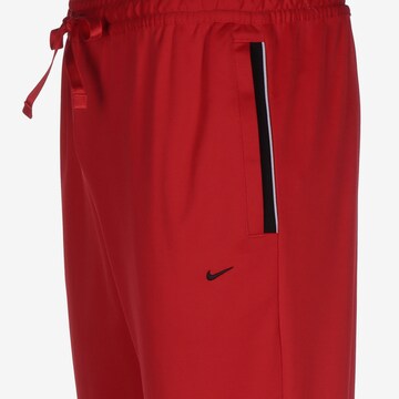 Effilé Pantalon de sport 'Strike 22' NIKE en rouge