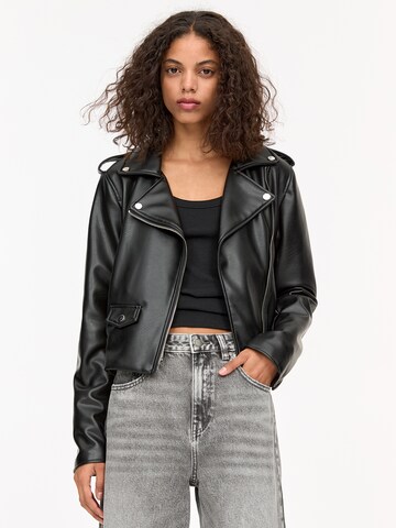 Giacca di mezza stagione di Pull&Bear in nero: frontale