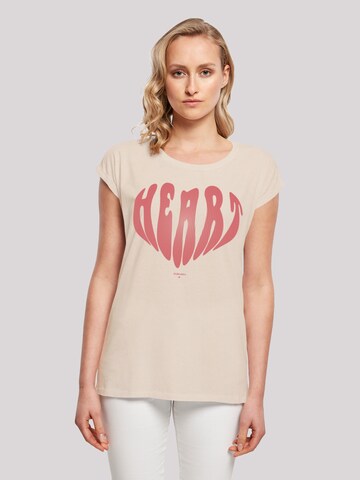T-shirt 'Valentinstag Herz ' F4NT4STIC en beige : devant
