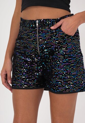 FRESHLIONS Regular Shorts 'Yara' in Lila