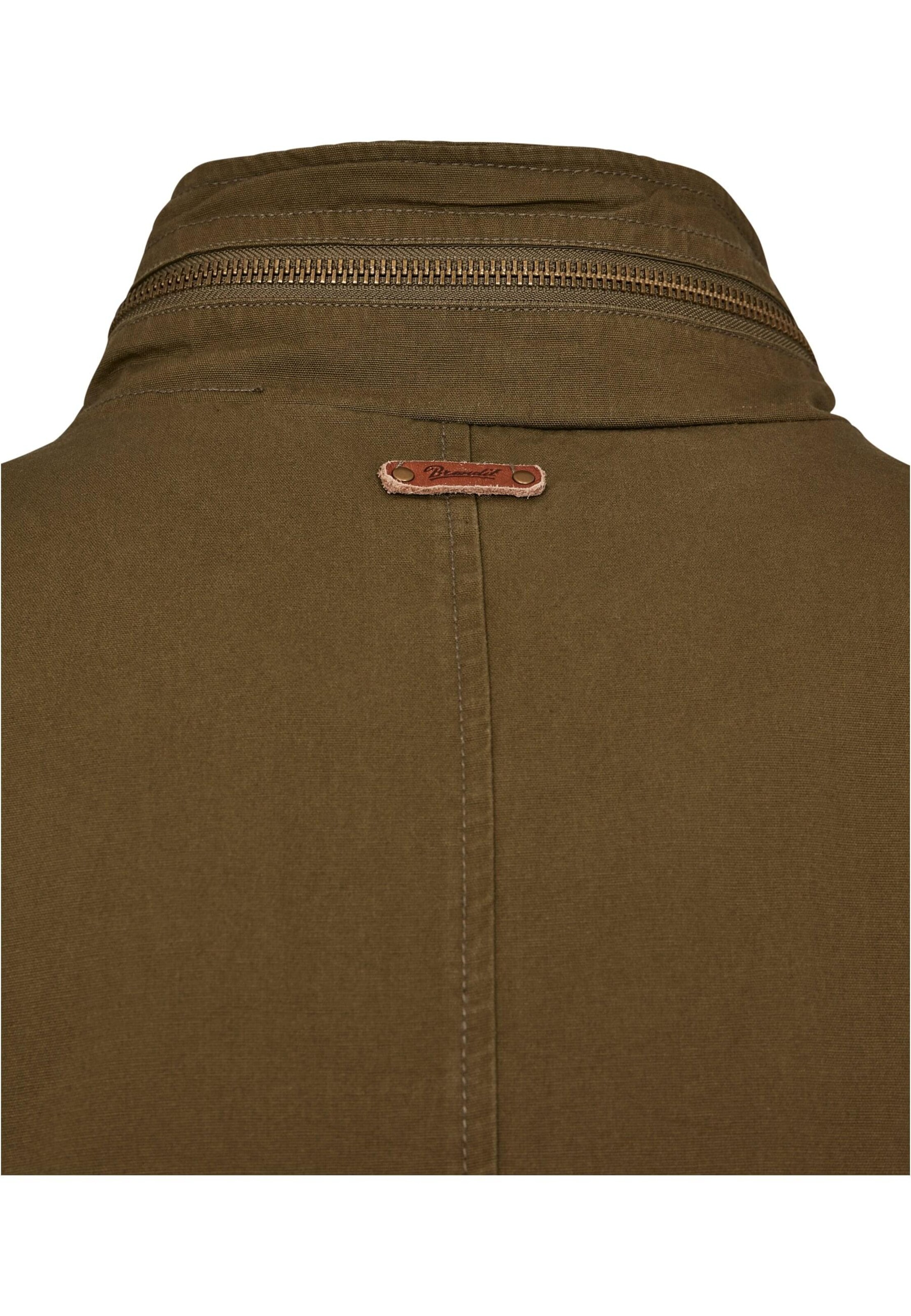 Brandit Between-season jacket 'Giant' in Green
