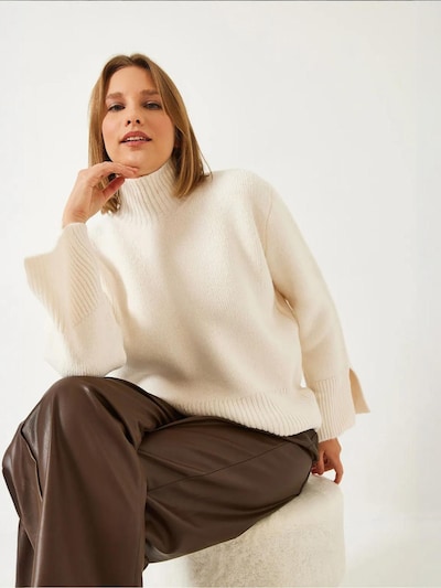 Bianco Lucci Sweater in S-M in Ochre, Item view