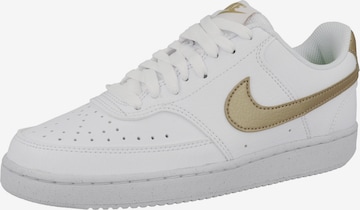 Baskets basses 'COURT VISION LO NN' Nike Sportswear en blanc : devant