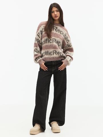 Pull&Bear Pullover in Rot
