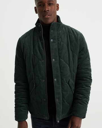 WE Fashion Between-season jacket in Green: front