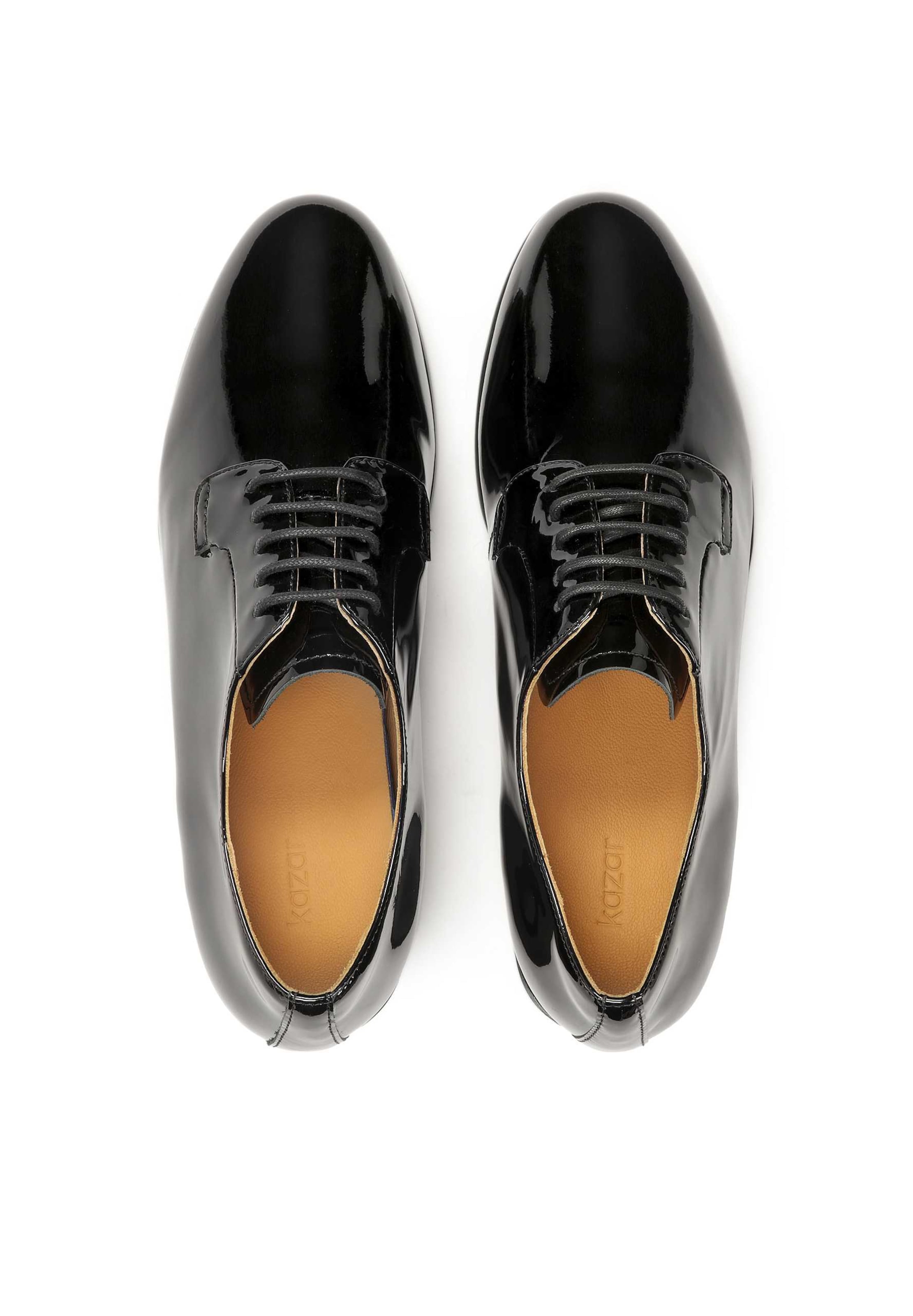 Kazar Knytsko i svart