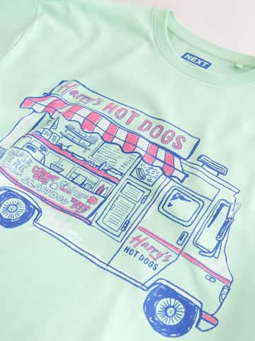 Tricou de la Next pe verde