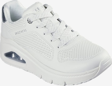 SKECHERS Sportschuh in Weiß: Vorderseite