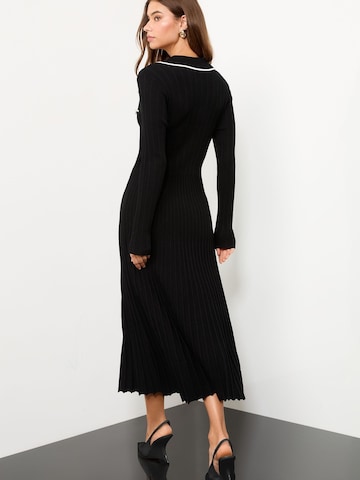 Lipsy Kleit, värv must