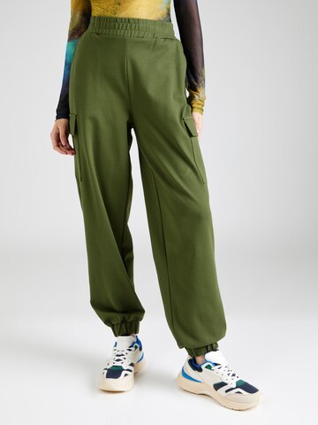 Coupe slim Pantalon cargo 'Lano' Fransa en vert : devant