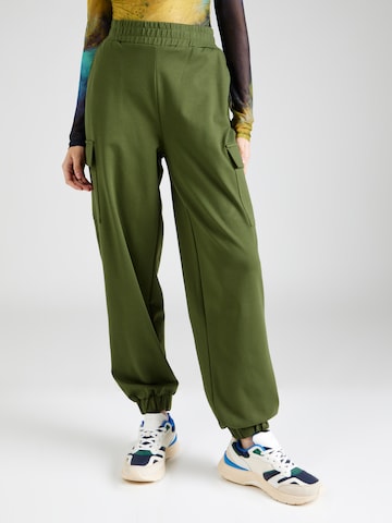 Coupe slim Pantalon cargo 'Lano' Fransa en vert : devant