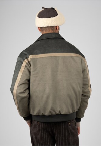 Prohibited Between-Season Jacket 'Old Era' in Green