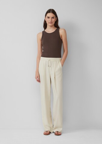 s.Oliver Wide leg Trousers in White: front