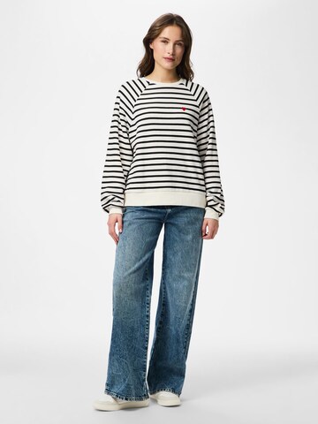 PIECES Sweatshirt 'PCGreta' in White