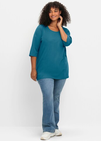 SHEEGO Μπλουζάκι σε μπλε