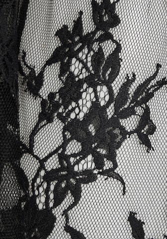 LASCANA Dressing Gown in Black