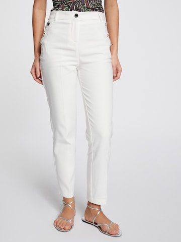 Morgan Regular Pleated Pants in White: front