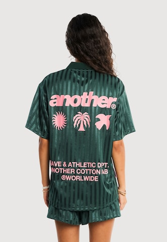 T-shirt Another Cotton Lab en vert : devant