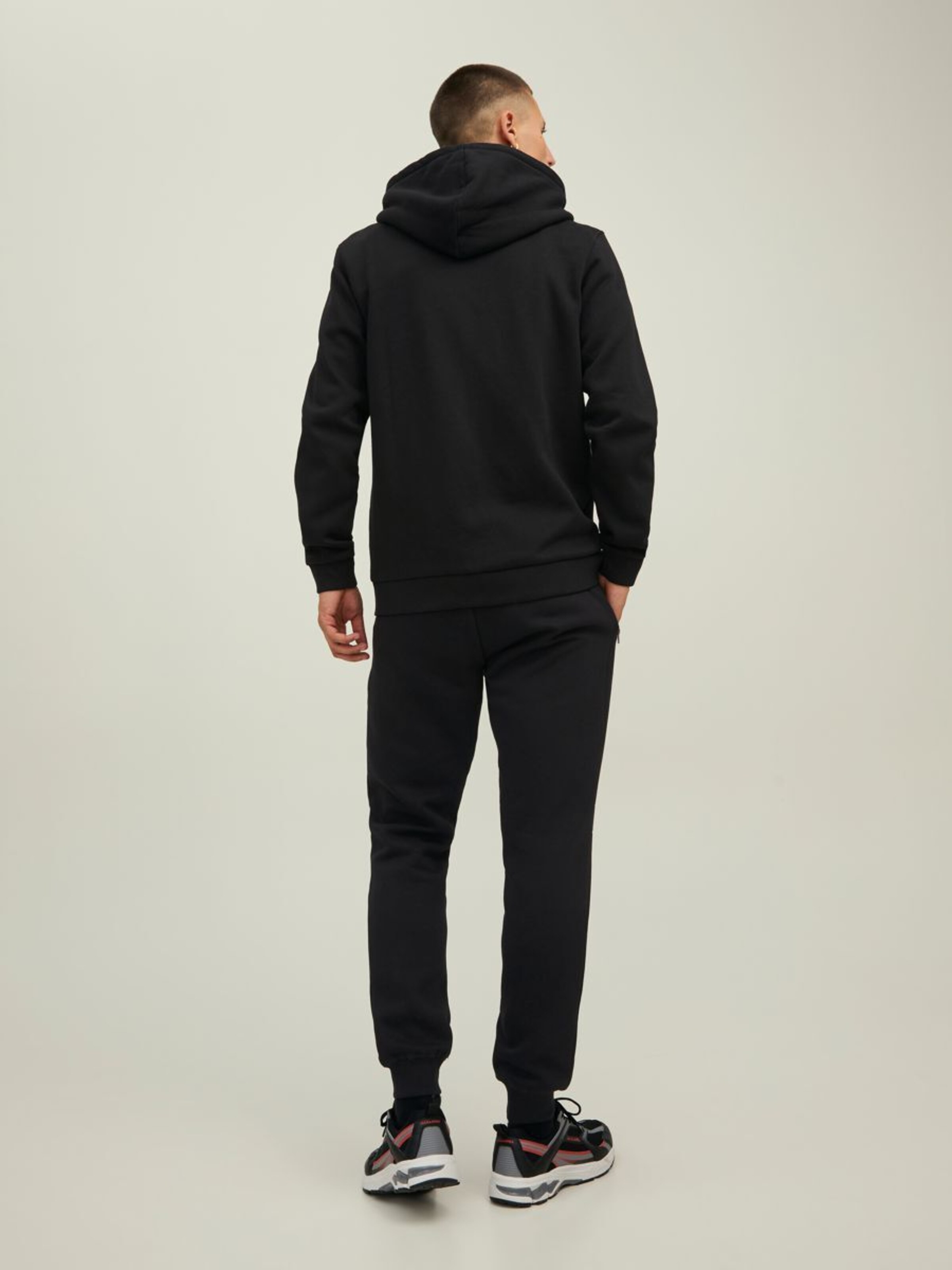 Männer Sweat JACK & JONES Sweatjacke in Schwarz - WU60504 Männer Sweat JACK & JONES Sweatjacke in Schwarz - WU60504