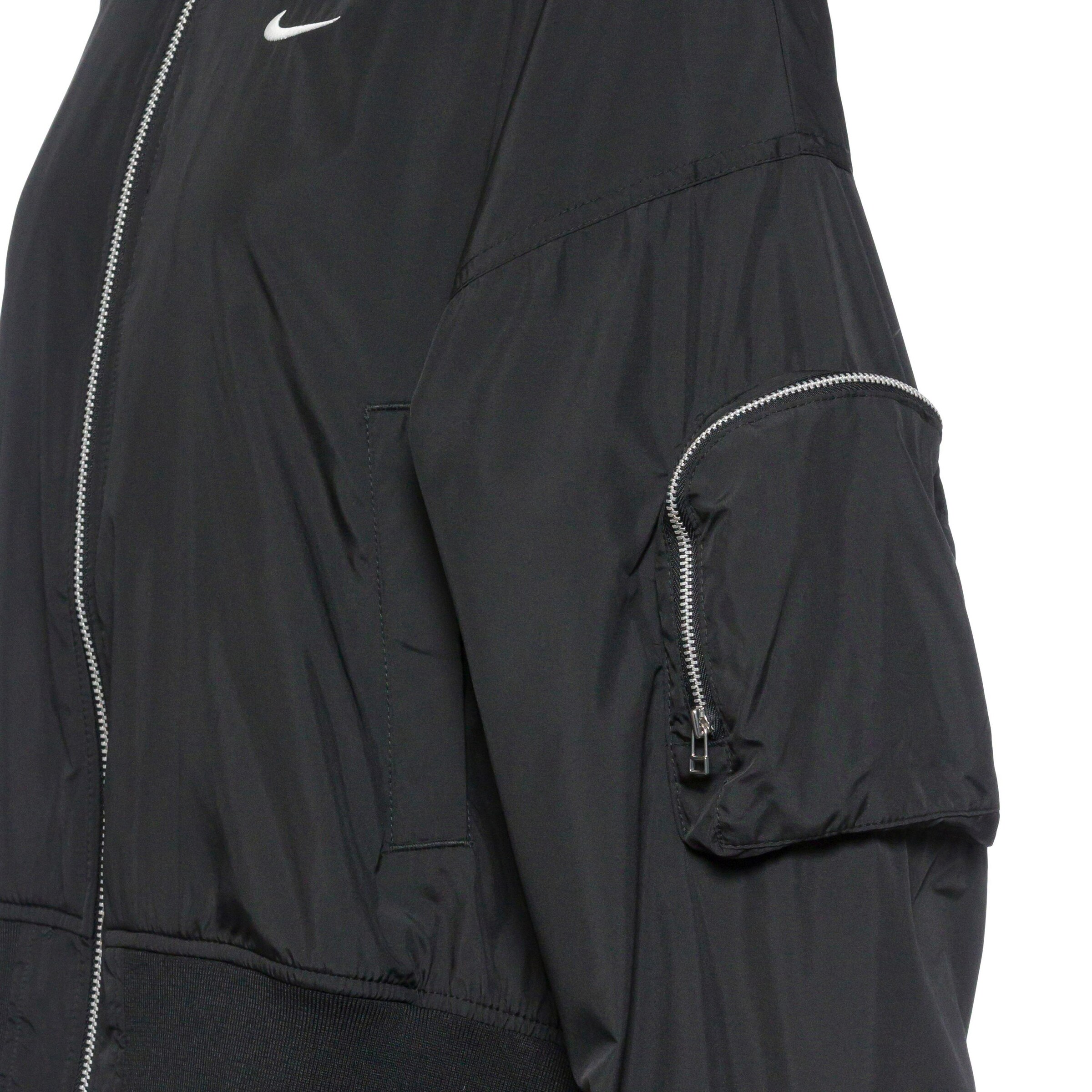 Nike Sportswear Jacke 'Essential' in Schwarz