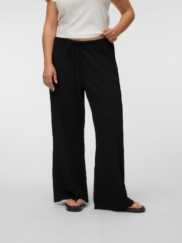 Vero Moda Curve - regular Pantalón en negro: frente