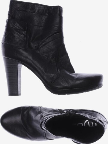 MJUS Dress Boots in 39 in Black: front