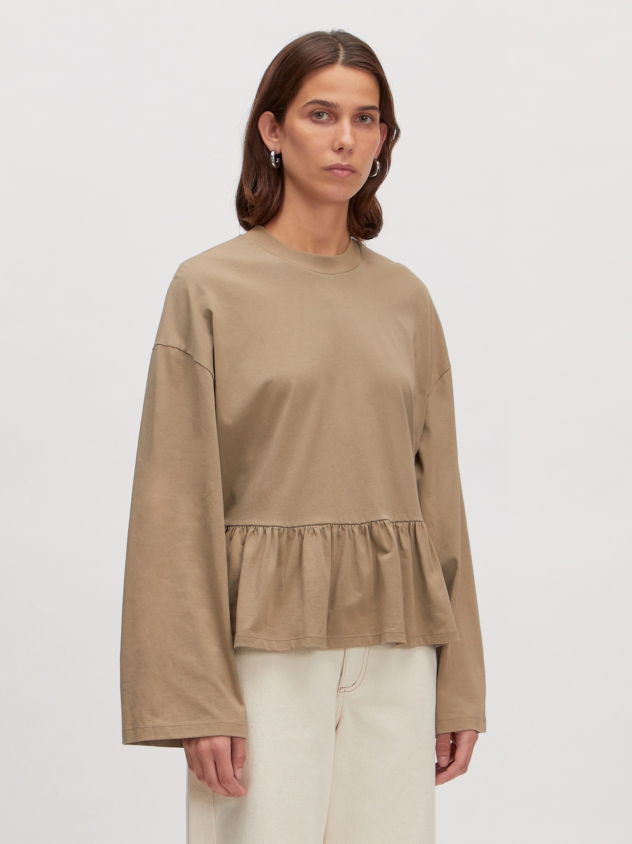 EDITED Producten Shirt 'Ulinka' Taupe