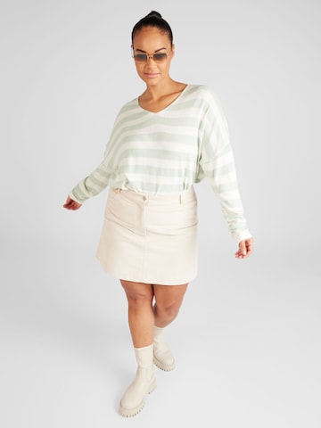 ONLY Carmakoma Pullover 'AMALIA' in Grün