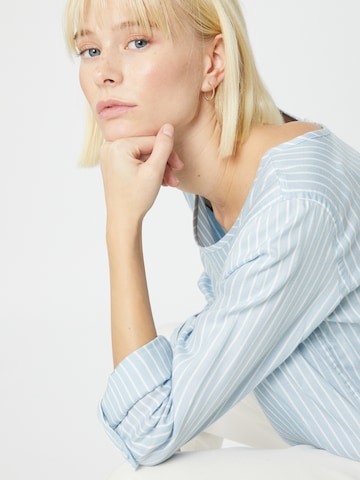 Camicia da donna di Stitch and Soul in blu