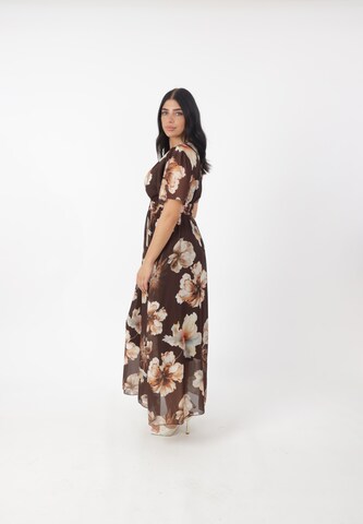 Abito estivo di Elara in marrone