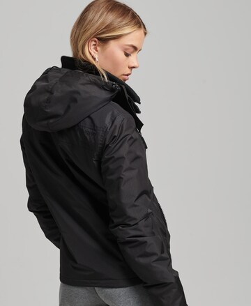 Superdry Jacke in Schwarz