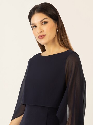 APART Kleid in Blau