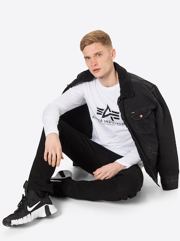 ALPHA INDUSTRIES Regularny krój Koszulka w kolorze biały