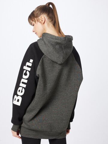 BENCH Sweatshirt 'HALO' in Zwart