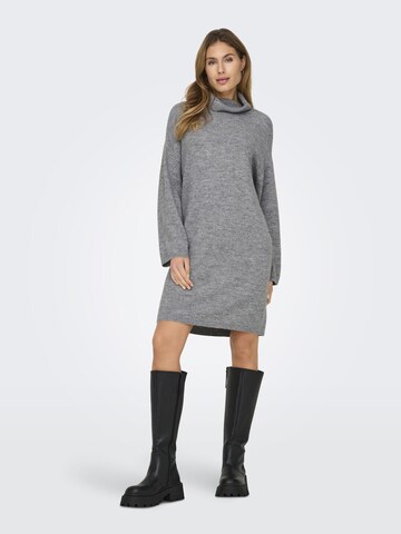 Robes en maille 'ONLTalio' ONLY en gris