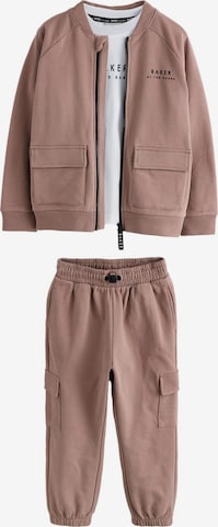 Baker by Ted Baker Set in Braun: Vorderseite