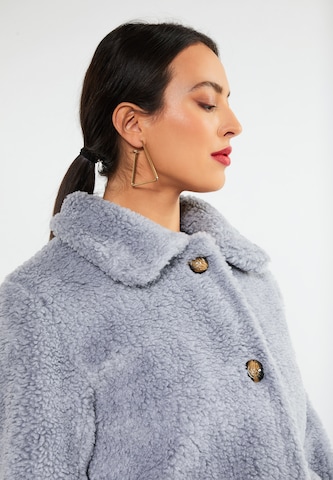 faina Wintermantel in Grijs