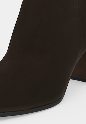 GUESS Stiefelette 'BERKLIE' in Braun: Seite