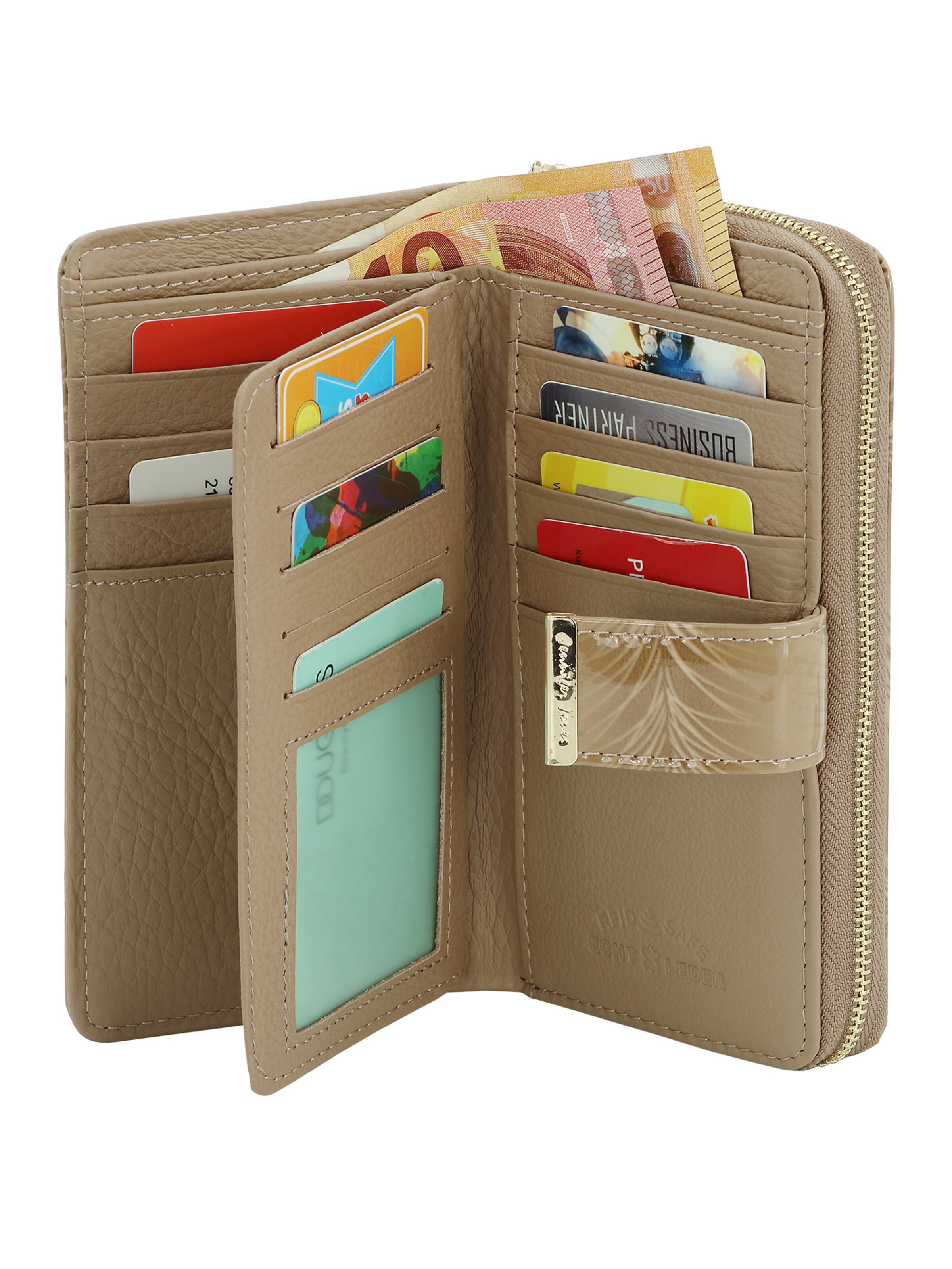 Jennifer Jones Wallet in Beige