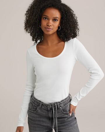 WE Fashion T-shirt i vit: framsida