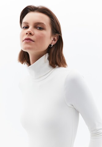 Shirtbody OXXO en blanc