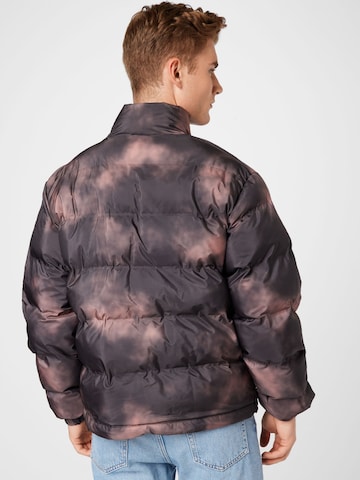 Veste mi-saison 'Cole' WEEKDAY en marron