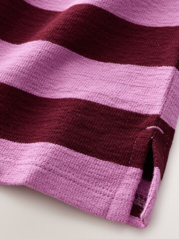 Next Shirt in Lila
