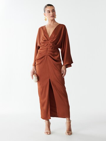 Rochie de seară 'Deliliah' de la Sável pe portocaliu: față