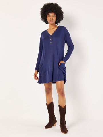 Robe ' ' Apricot en bleu